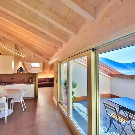 Liszt Attic By Klabhouse Apartment *